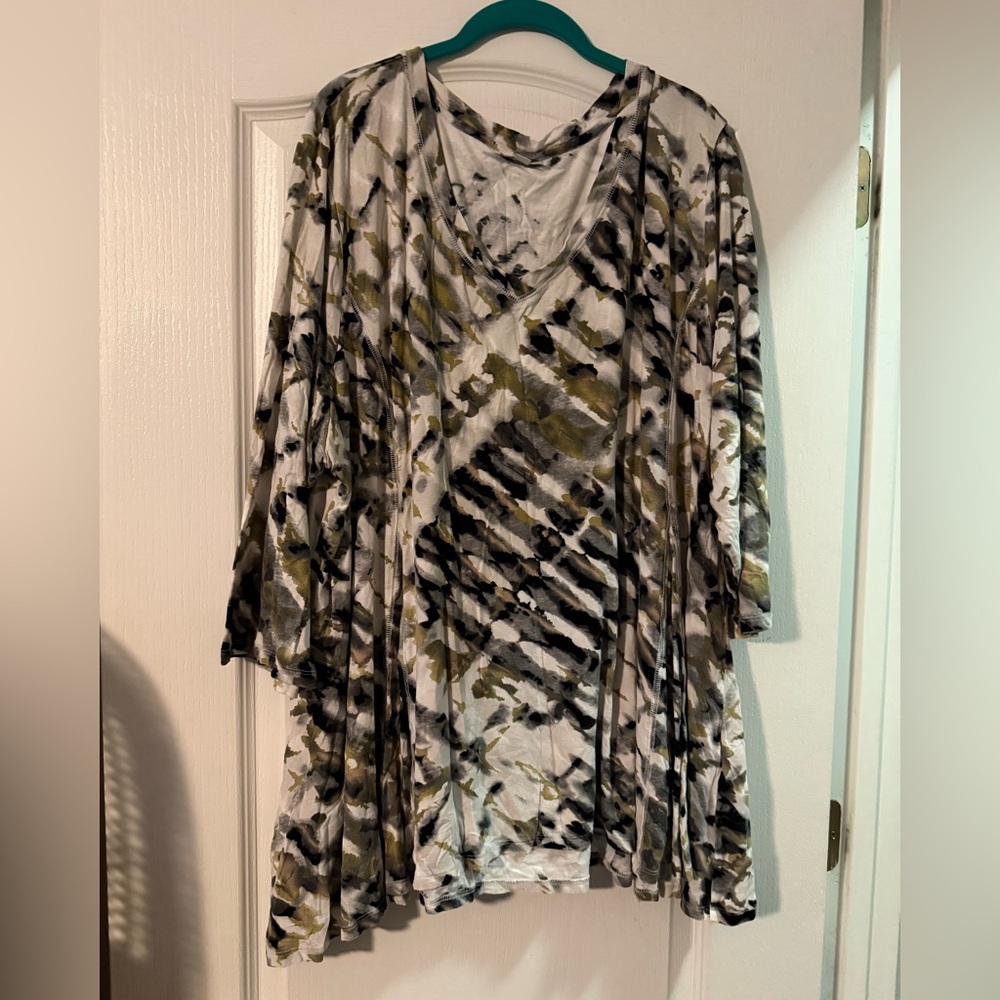 Avenue Abstract Pattern Top